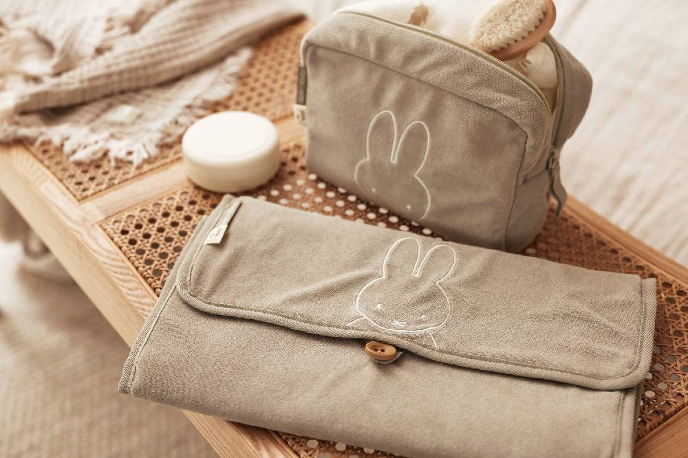 Jollein Wickelunterlage Frottee Miffy Olive Green Lagerräumung