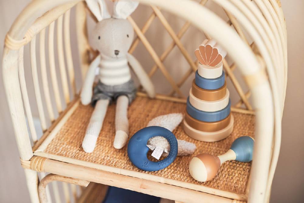 Jollein Beißring aus Naturkautschuk Moon Jeans Blue Fabrikladen