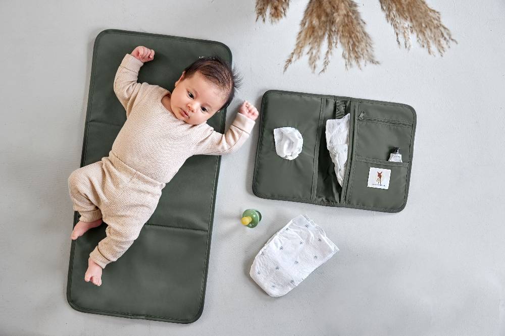 Lässig Windeltasche - kleine Wickeltasche, Olive Meist gekauft