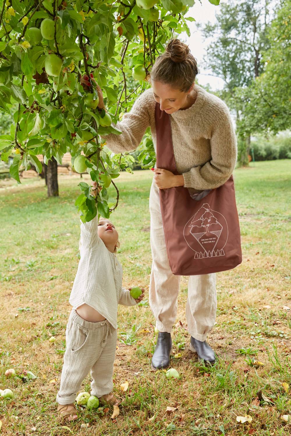 Lässig Umhängetasche - Charity Shopper Tree, Rust Bis zu 50% Rabatt