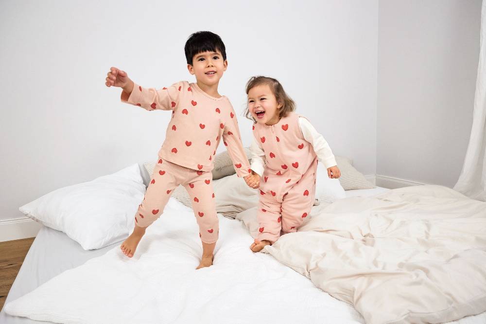 Lässig Kinder Schlafoverall 2,5 TOG - Herz, Rosa Online Shopping
