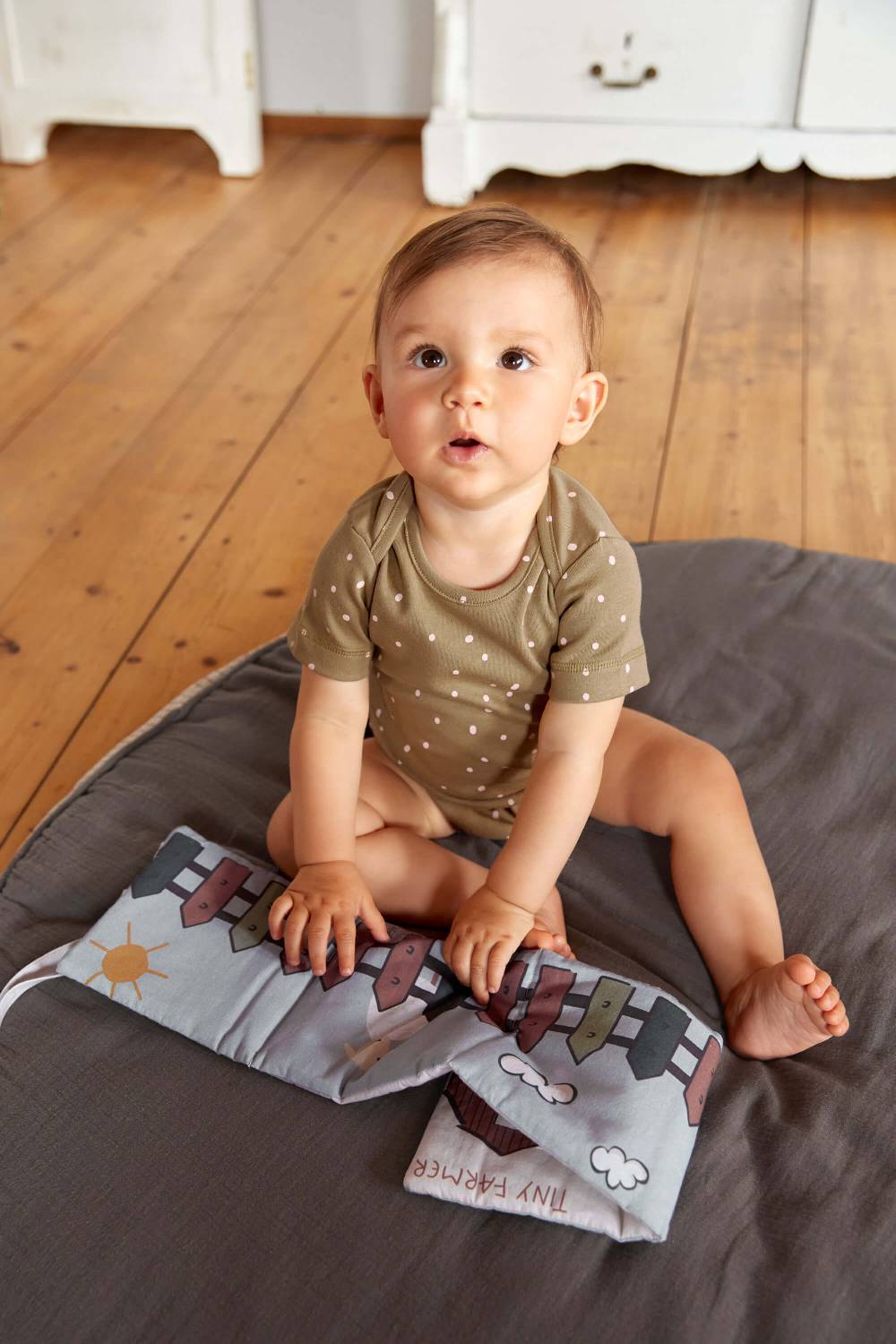 Lässig Stoffbuch Baby - Activity Soft Toy Book, Tiny Farmer Vatertagsangebot