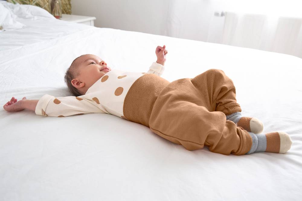 Lässig Babyhose - Bio Baumwolle, Karamell Saisonale Angebote