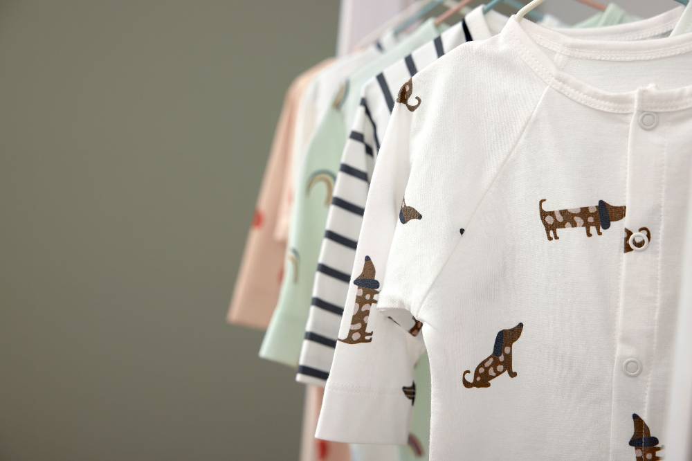 Lässig Baby Jumpsuit - Bio Baumwolle, Hund, Beige Bis zu 60% Rabatt