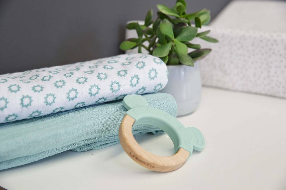 Lässig Greifling mit Beißhilfe - Teether Ring, Little Chums Dog Osterangebot