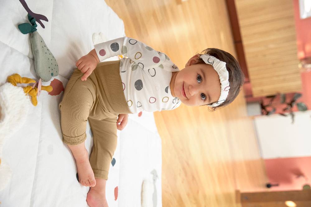 Lässig Baby Schlafanzug - Bio Baumwolle, Circles, Weiß Black Friday