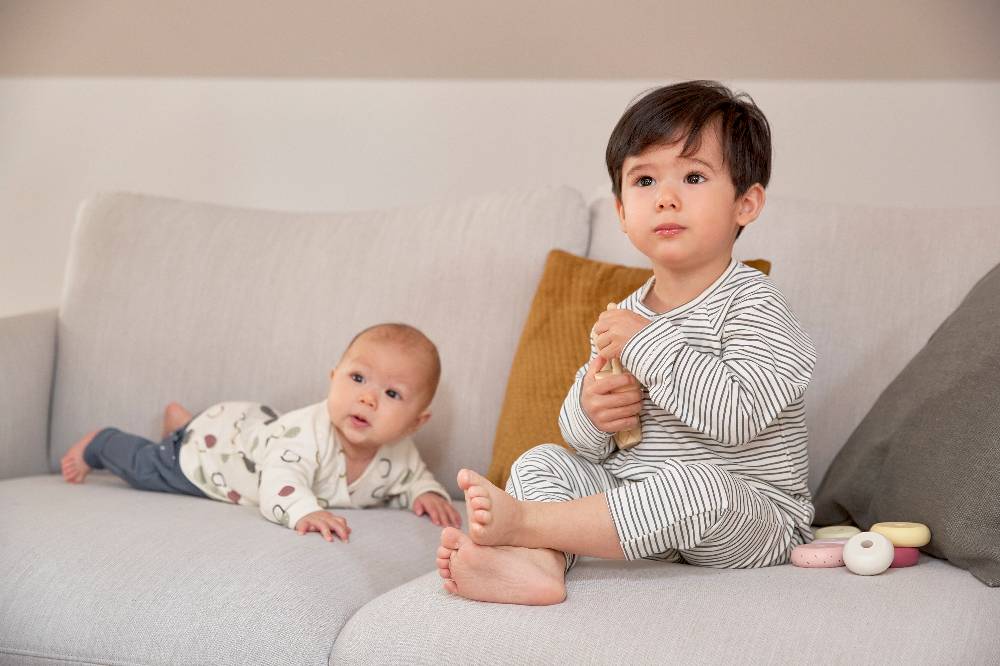Lässig Baby Wickelbody kurzarm - Bio Baumwolle, Streifen, Grau Saisonale Angebote