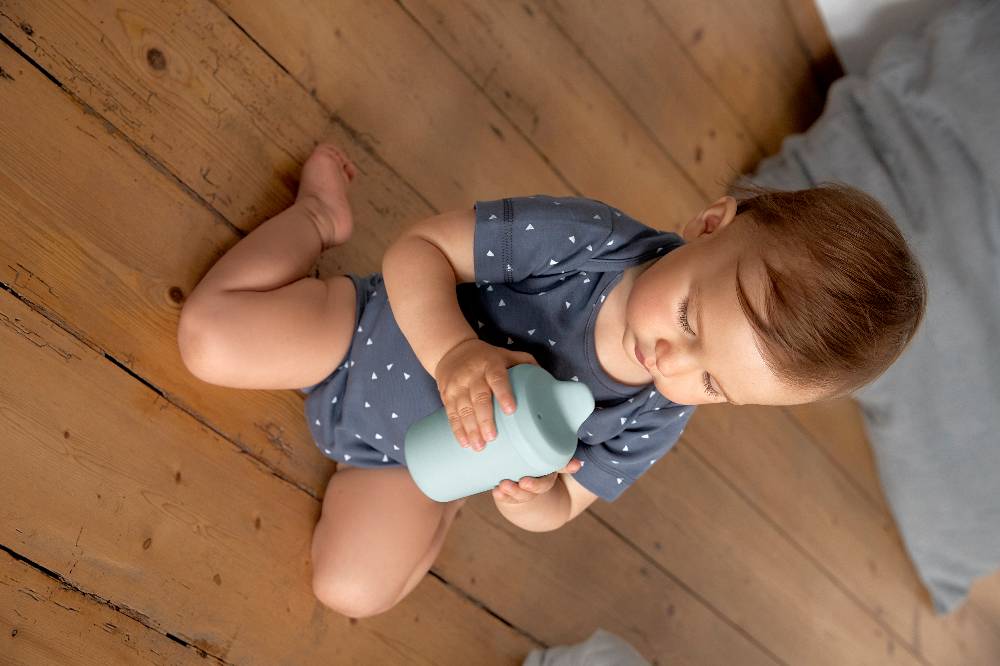 Lässig Baby Body kurzarm - Bio Baumwolle, Dreiecke, Blau Letzter Tag