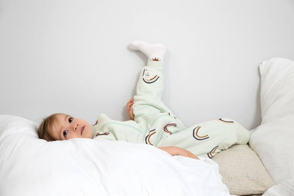 Lässig Kinder Schlafoverall 2,5 TOG - Regenbogen, Mint Zeitbegrenzte Promotion