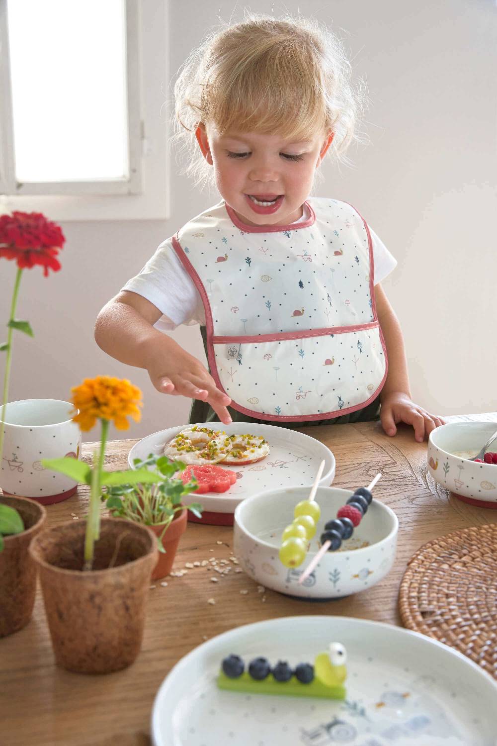 Lässig Lätzchen mit Auffangtasche (2 Stk) - Bib Lightweight, Garden Explorer Schnecke Riesige Ersparnisse