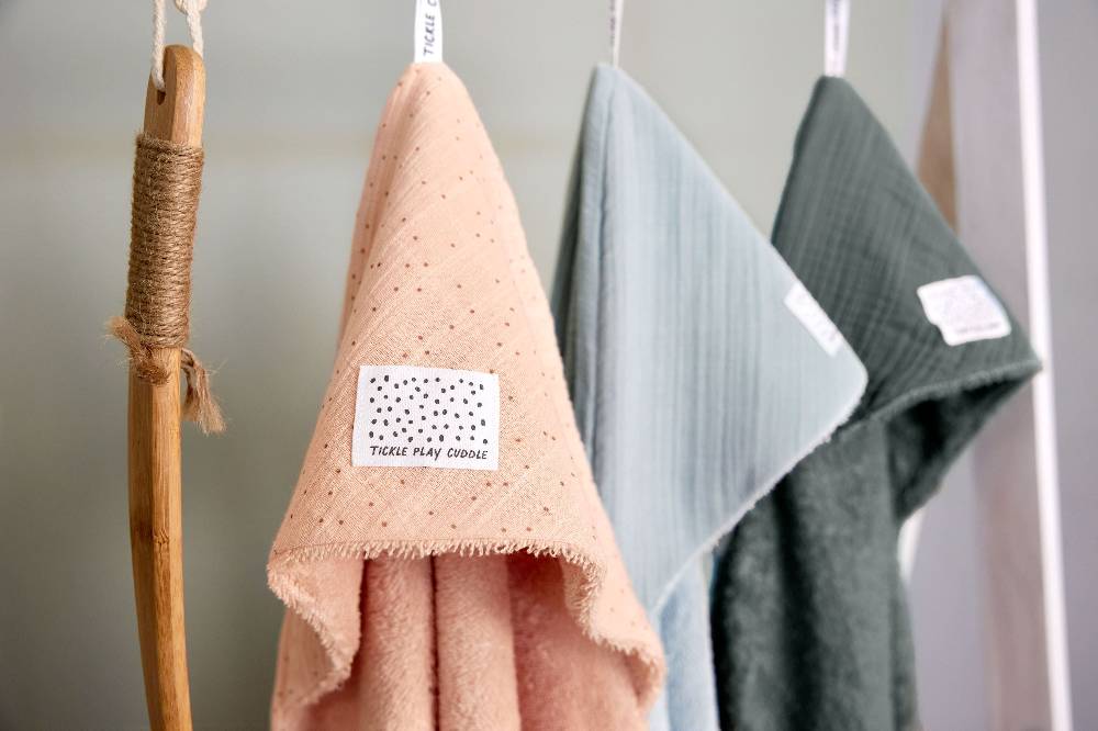 Lässig Kapuzenhandtuch Baby - Punkte, Rosa Kostenlose Rückgabe