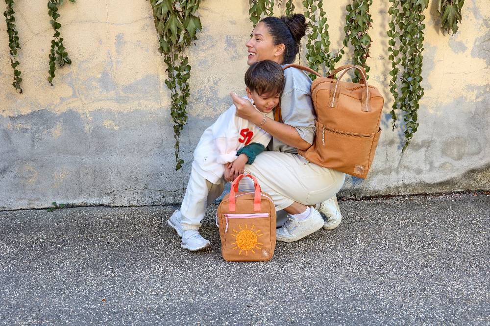 Lässig Kindergartenrucksack Square Little One & Me - Small, Karamell Neueste Stile