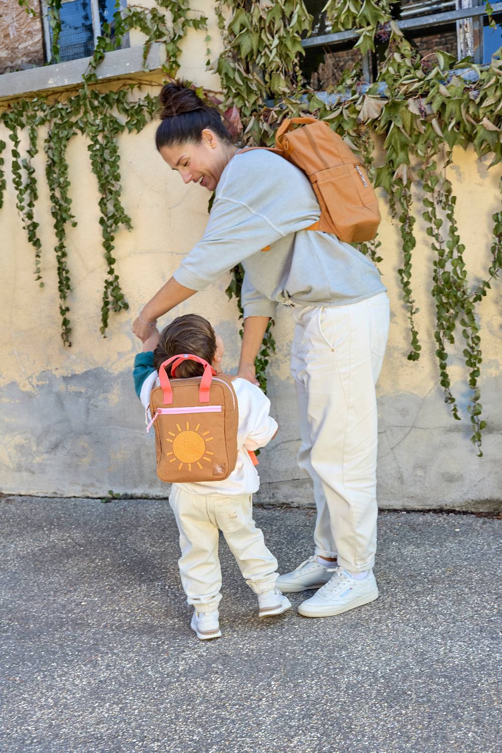 Lässig Kindergartenrucksack Square Little One & Me - Small, Karamell Neueste Stile