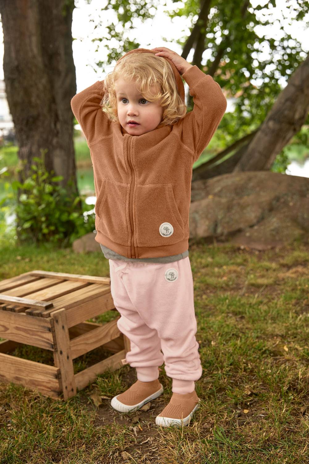 Lässig Kinderschuhe Sneaker - Little Gang, Karamell 2025