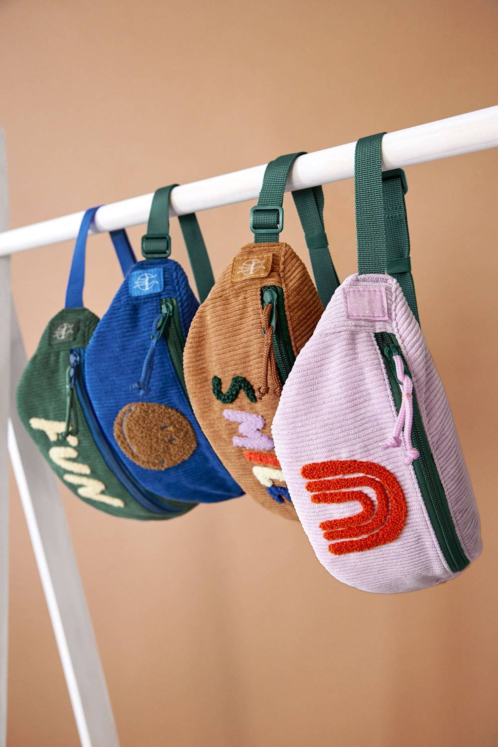 Lässig Bauchtasche Kinder Cord - Little Gang, Regenbogen, Lila Saisonale Angebote