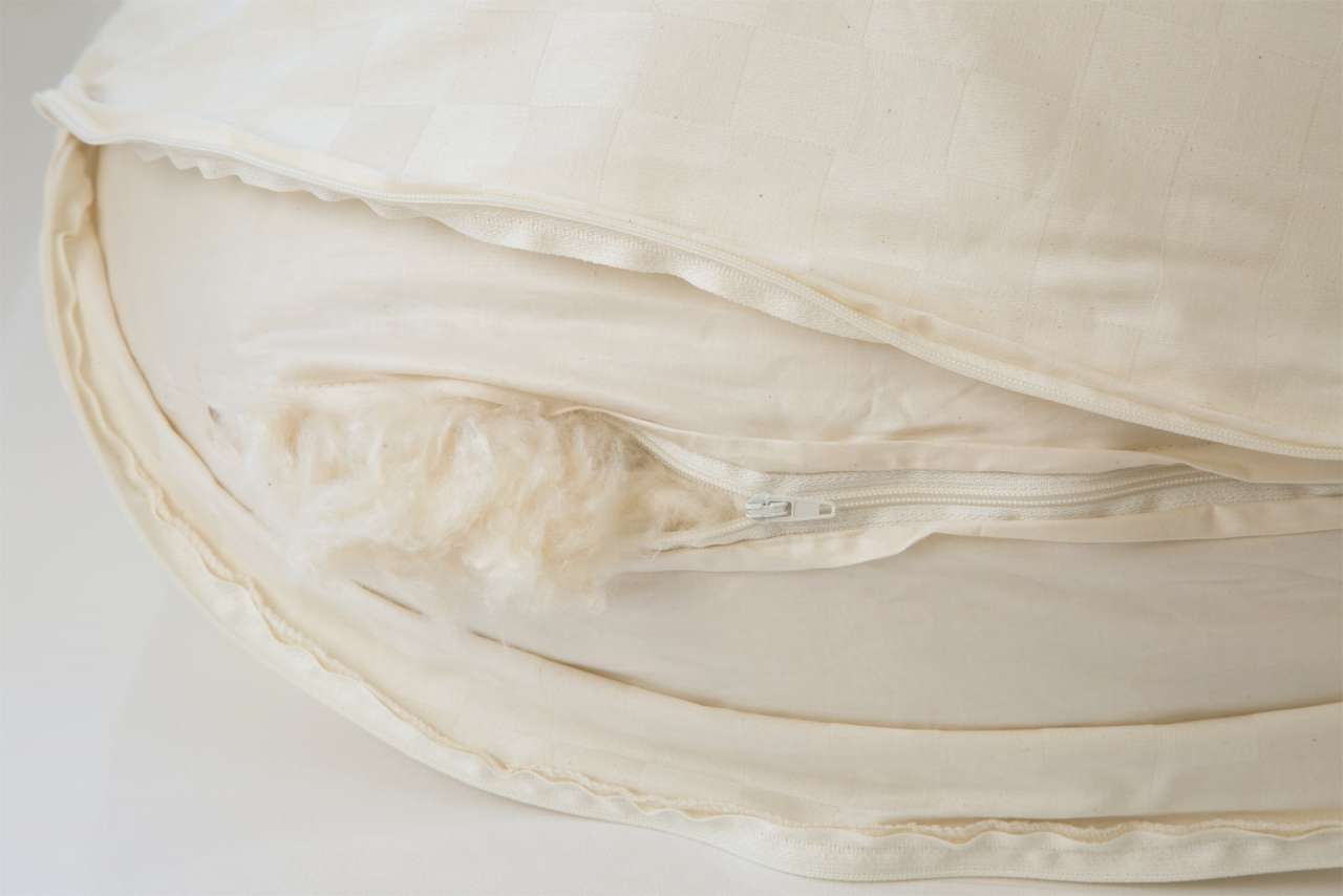purenature Side sleeper pillow - nursing pillow: With organic cover & kapok filling Riesige Ersparnisse