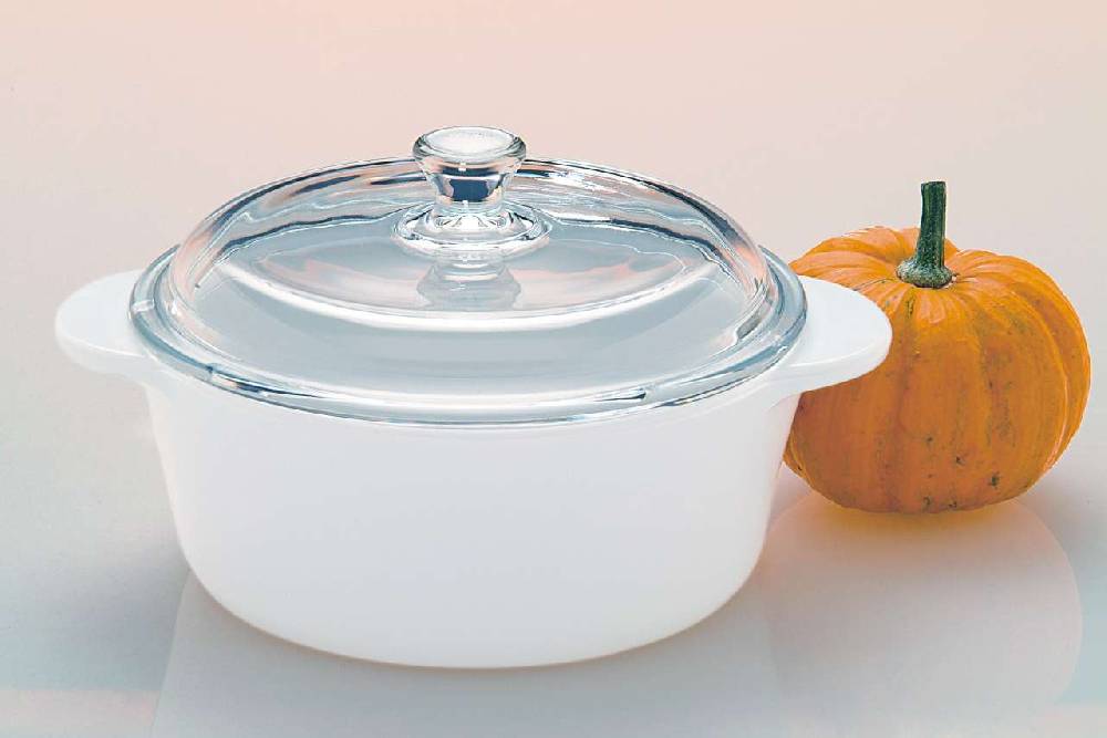 corningware White Corningware Casserole Dish with Lid & capacity of 0.8L Fabrikladen