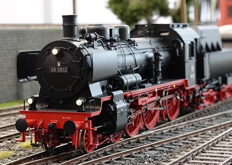Märklin Dampflokomotive Baureihe 38 Wochenangebot