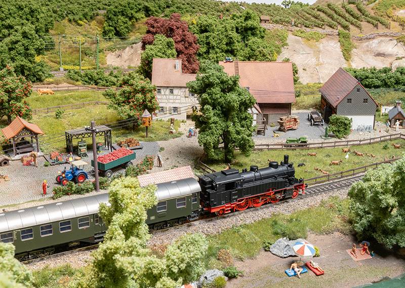 Märklin Dampflokomotive Baureihe 75.4 Valentinstagsangebot