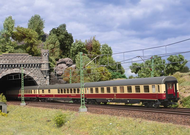 Märklin Schnellzugwagen Apmz 121 Bestseller