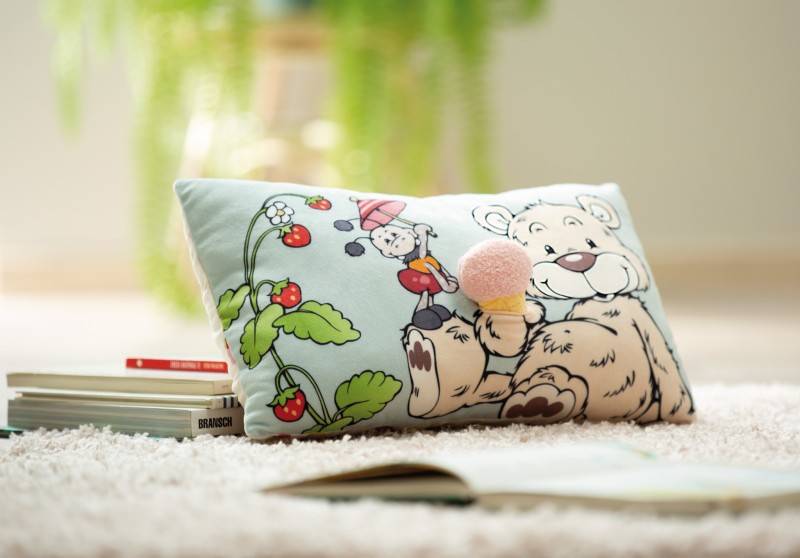 NICI Rechteckiges Kissen Bär Bendix mit Eis NICI GREEN Zeitlich begrenztes Angebot