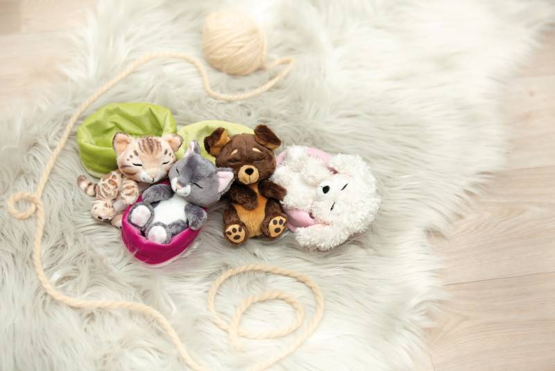 NICI Kuscheltier Sleeping Pets graue Katze 12cm im rosa Körbchen NICI GREEN Meist gekauft