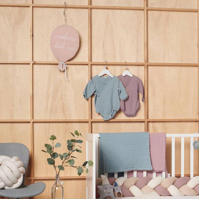 Nordic Coast Company Ballon-Kissen "Welcome Little One" Rosa Black Friday