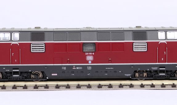 Piko N Diesellokomotive BR 221 DB IV Artikelnummer: 40500 Sonderangebot der Fabrik