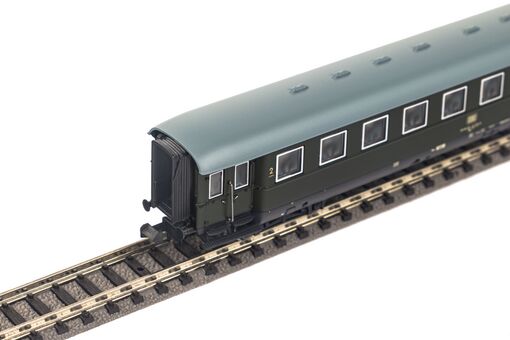 Piko N Schürzeneilzugwagen 2. Klasse DB IV Artikelnummer: 40620 Begrenztes Angebot