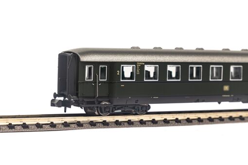 Piko N Schürzeneilzugwagen 2. Klasse DB III Artikelnummer: 40624 Saisonschlussverkauf