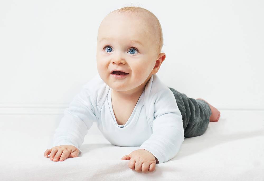 Pinolino Jersey-Spannbetttücher für Wiegen, Anstellbettchen und Kinderwagen im Doppelpack, weiß Fabrikverkauf