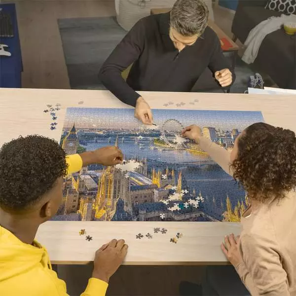 Ravensberger Matratzen Puzzle 2000 Teile - Stimmungsvolles London 2025