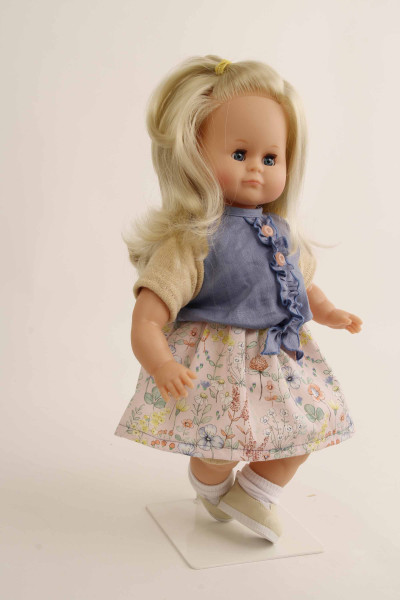 Schildkröt Manufaktur Puppe Schlummerle 37 cm blonde Haare, blaue Schlafaugen, Blumenkleidung rose/bleu Letzter Tag
