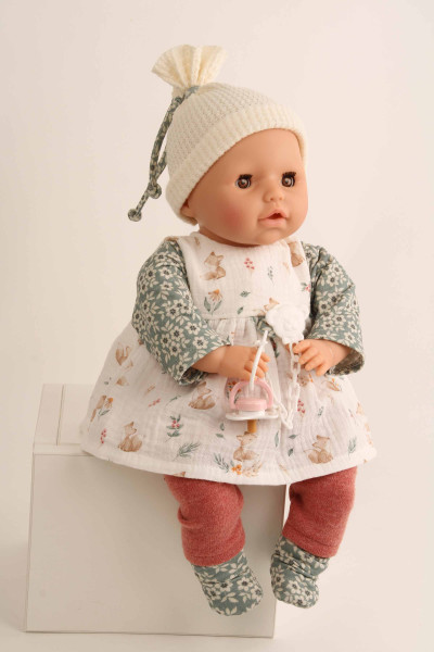 Schildkröt Manufaktur Baby Amy 45 cm mit Schnuller, Malhaar, braune Schlafaugen, Kleidung rot/grün/weiss Jubiläumsangebot