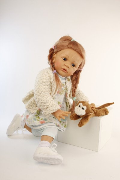 Schildkröt Manufaktur Puppe Greta 60 cm von Gudrun Legler, rote Haare, Kleidung mint/weiss Bestseller