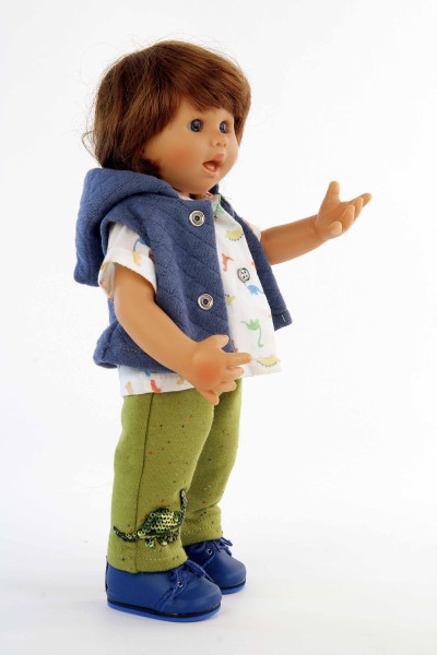 Schildkröt Manufaktur Puppe Müller-Wichtel Emil 30 cm braune Haare, Dino-Kleidung Sonderangebot