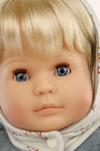 Schildkröt Manufaktur Puppe Hanni 45 cm blonde Haare, blaue Schlafaugen, Kleidung rose/blau/mint Kauf eins, bekomm eins gratis