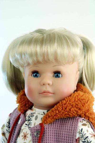 Schildkröt Manufaktur Puppe Hanni 45 cm blonde Haare, blaue Schlafaugen, Kleidung lila/weiss/braun Rabatt