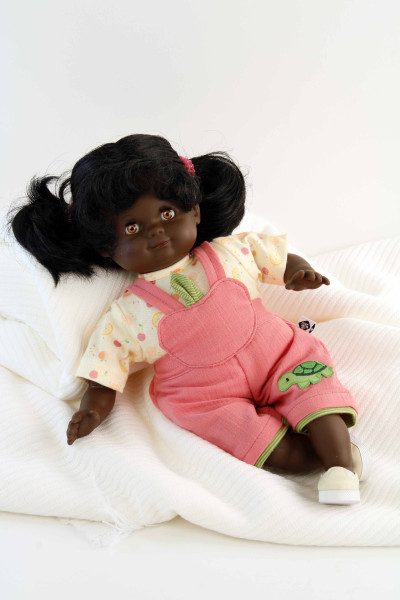 Schildkröt Manufaktur Puppe Schlummerle Gr. 32 schwarze Haare, braune Schlafaugen, Kleidung rose/gelb/grün Online Outlet