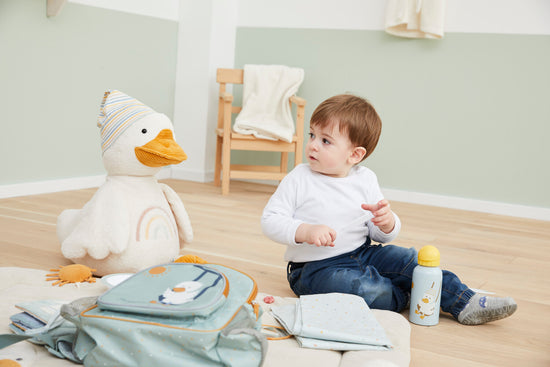 Sterntaler Kinderrucksack mit Motiv Ente Edda in steingrün, 5L Begrenzt auf 3 Tage