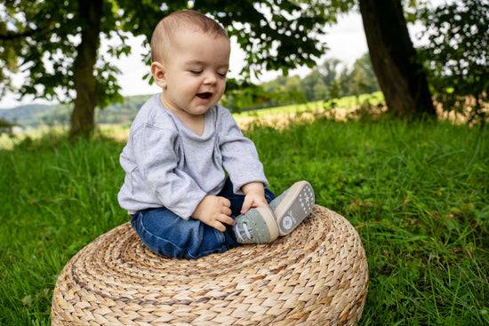 Sterntaler Babyschuh mit elastischen Schnürsenkeln in steingrün Jubiläumsangebot