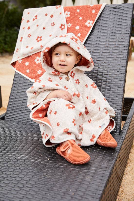 Sterntaler Badeponcho Bauernhof mit Motiv Blumen Riesige Rabatte