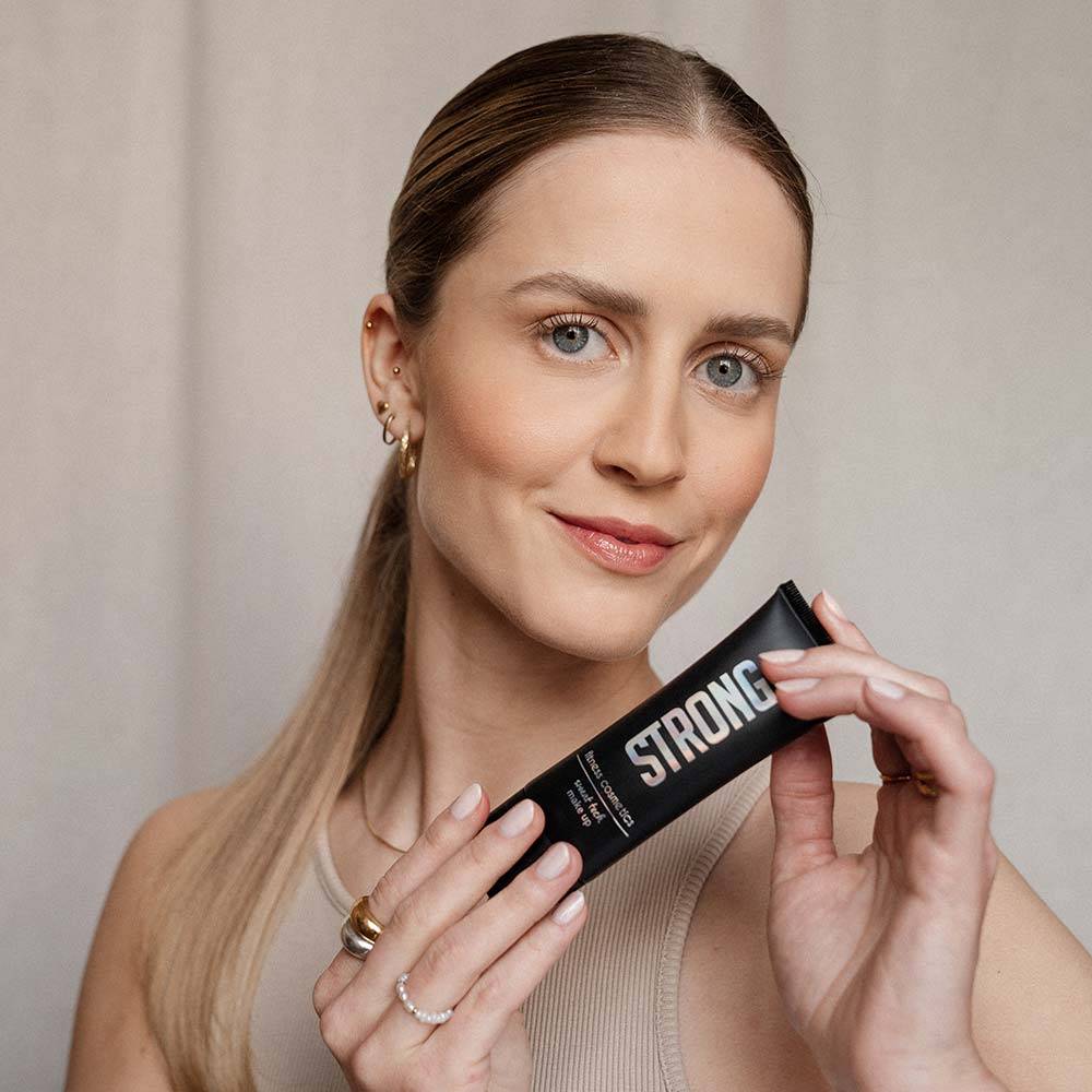 ﻿Strong Cosmetics Make-up Letzter Tag