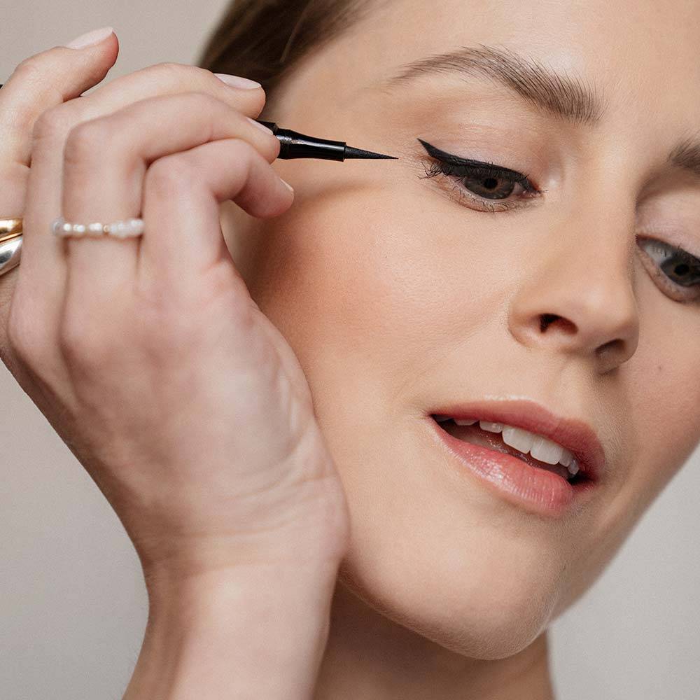 Strong Cosmetics Eyeliner Pen Bis zu 65% Rabatt