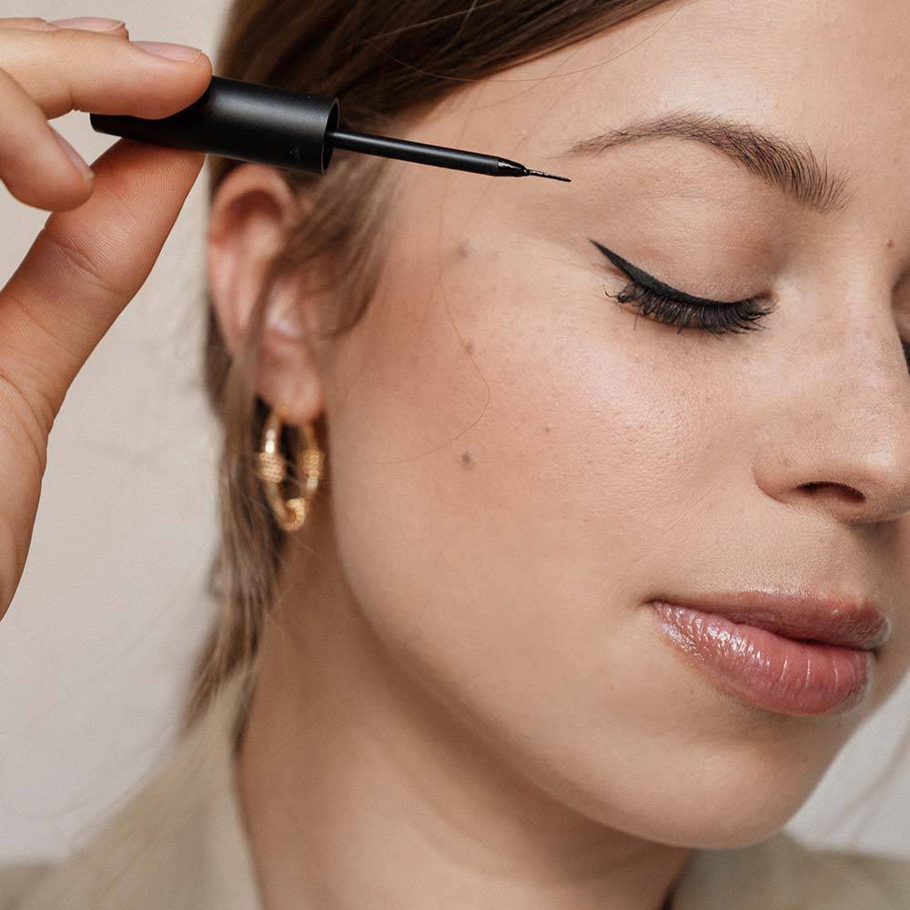 Strong Cosmetics Dip Eyeliner 50% Rabatt mit kostenlosem Versand