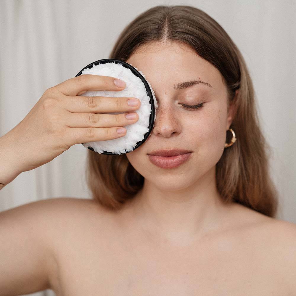 Strong Cosmetics Cleaning Pad Set Begrenzt auf 3 Tage
