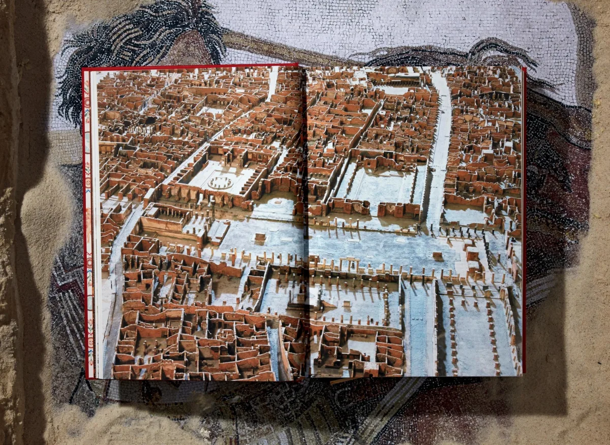 TASCHEN Fausto & Felice Niccolini. Houses and Monuments of Pompeii Hotsell