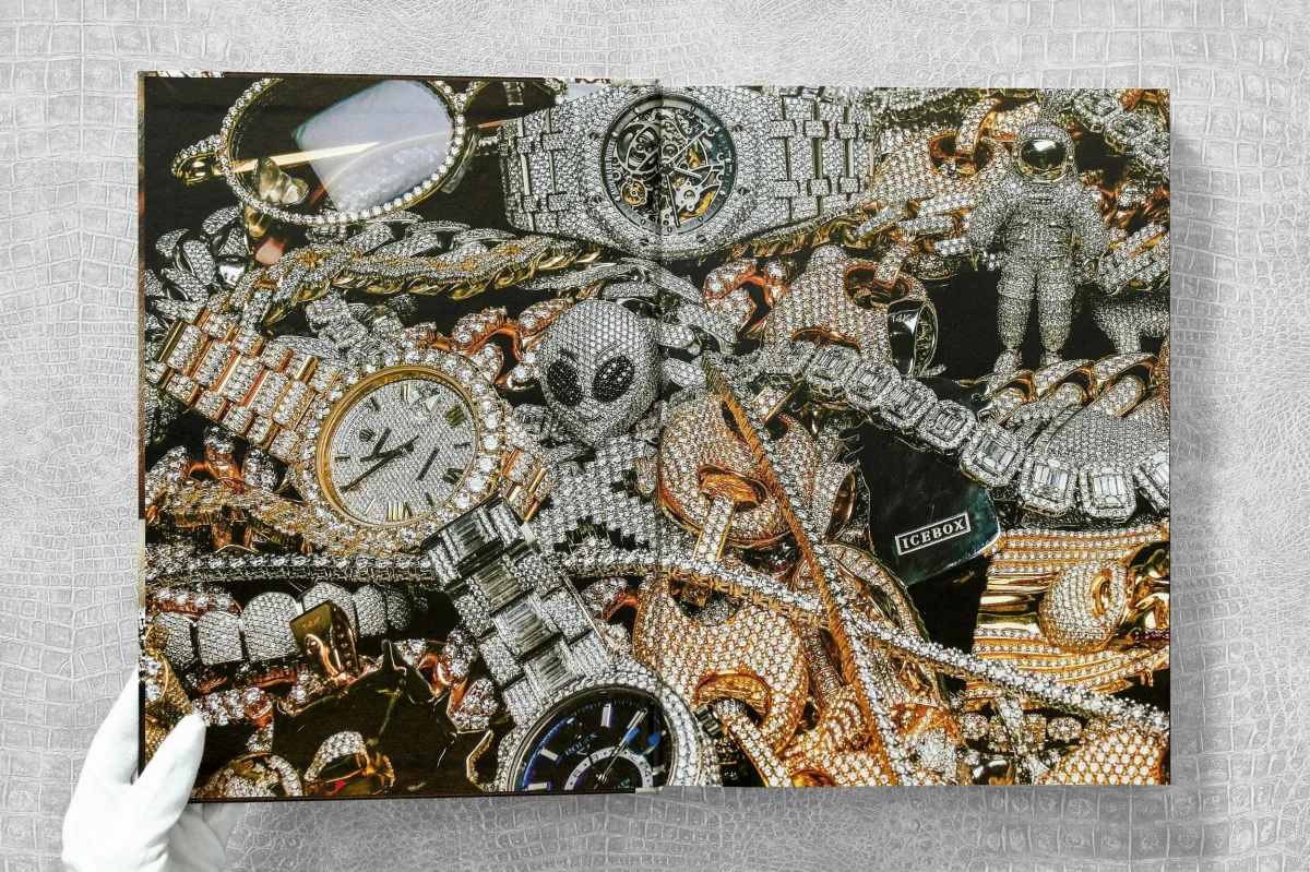 TASCHEN Ice Cold. A Hip-Hop Jewelry History Kauf eins, bekomm eins gratis