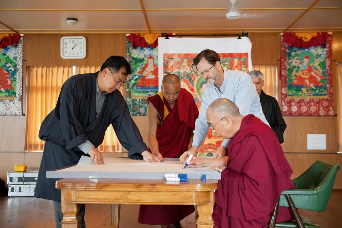 TASCHEN Thomas Laird. Murals of Tibet Online Shopping
