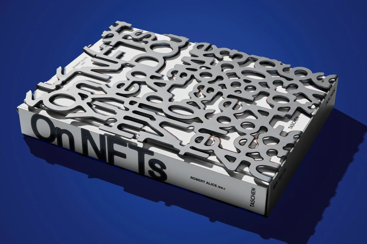 TASCHEN On NFTs. Art Edition No. 1–100, Sofia Crespo ‘{{floral automata_1236}}’ Online Outlet